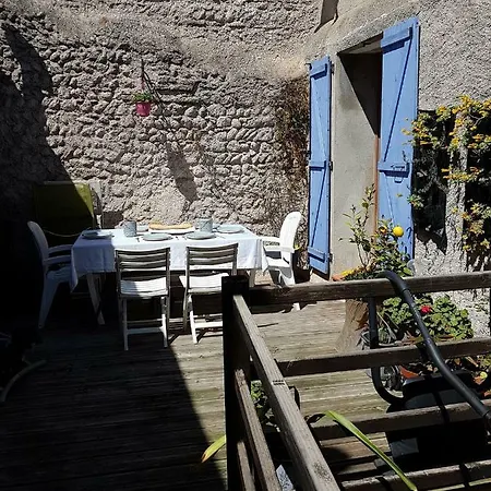Pensjonat Guesthouse *